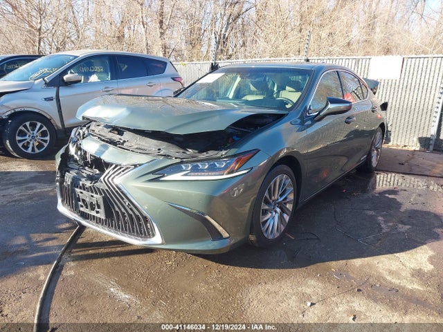 58AE21B19LU008286 Lexus Es 300h Luxury
