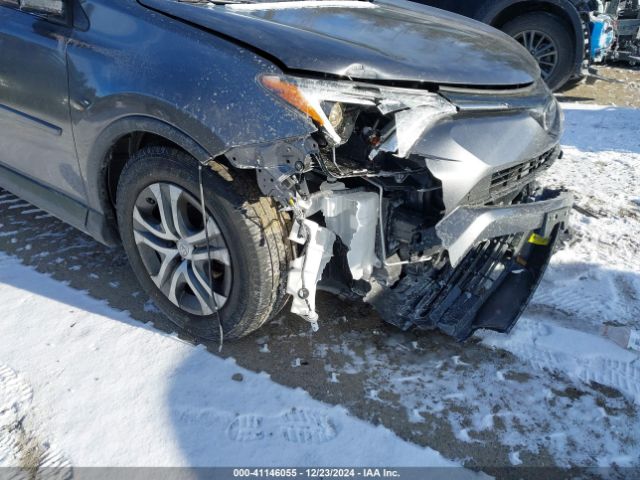 JTMBFREV8JJ259217 Toyota RAV4 LE