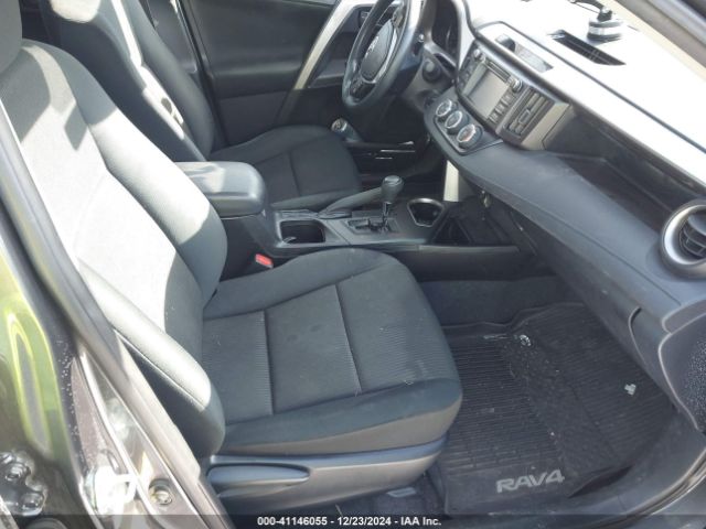 JTMBFREV8JJ259217 Toyota RAV4 LE