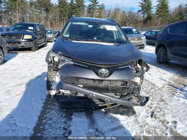 JTMBFREV8JJ259217 Toyota RAV4 LE