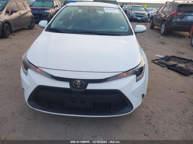5YFEPMAE9NP318604 Toyota COROLLA LE