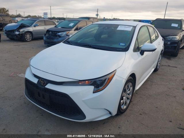 5YFEPMAE9NP318604 Toyota COROLLA LE