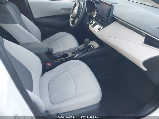 5YFEPMAE9NP318604 Toyota COROLLA LE