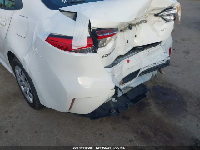 5YFEPMAE9NP318604 Toyota COROLLA LE