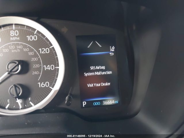 5YFEPMAE9NP318604 Toyota COROLLA LE