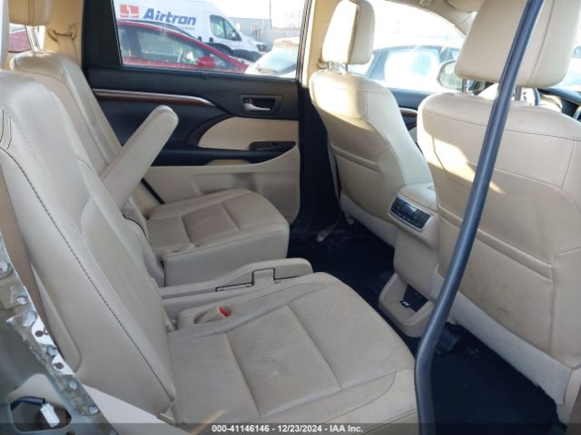 5TDDZRFHXJS852511 Toyota Highlander Limited