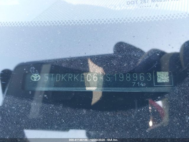 5TDKRKEC6RS198963 Toyota SIENNA LE