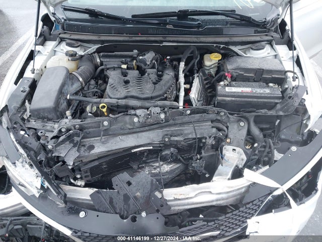 Chrysler 200 C 2015 1C3CCCEG9FN664891 Image 9