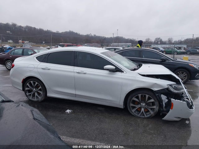 Chrysler 200 C 2015 1C3CCCEG9FN664891 Image 12