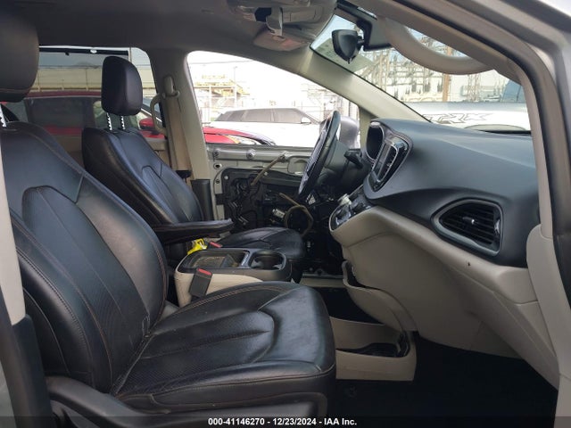 Chrysler Pacifica Touring L 2018 2C4RC1BG5JR269343 Image 5