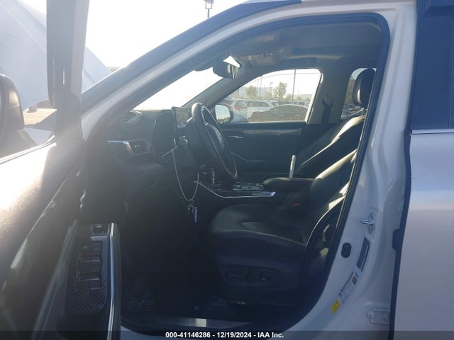 Toyota Highlander Platinum 2022 5TDFZRAH4NS125550 Image 5
