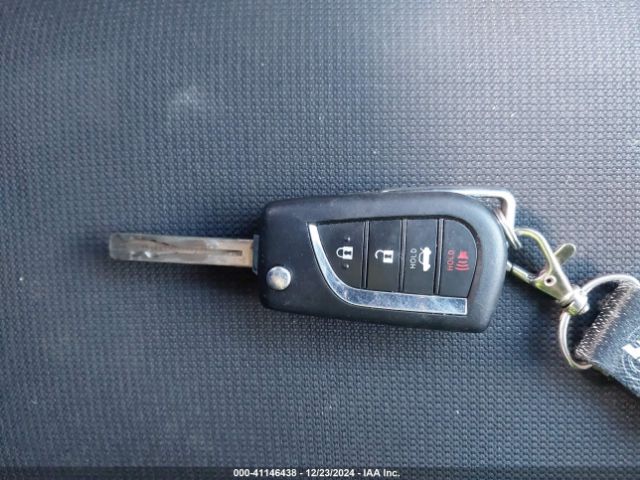 JTDEPMAE2N3020162 Toyota COROLLA LE