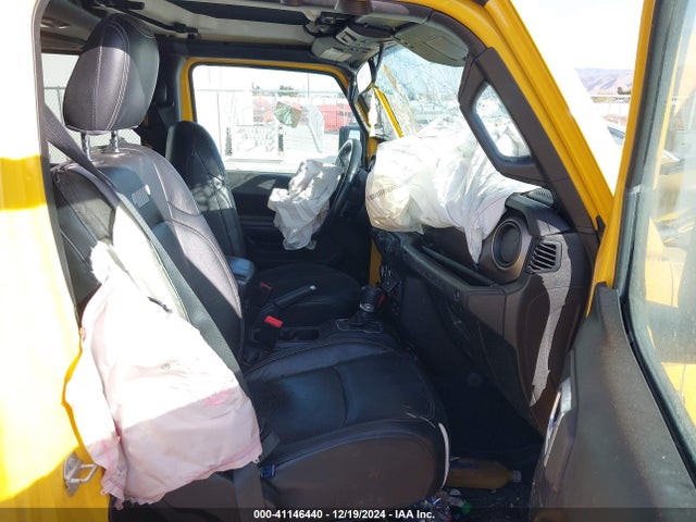 1C4HJXDN3KW500913 Jeep Wrangler Unlimited Sport S 4x4