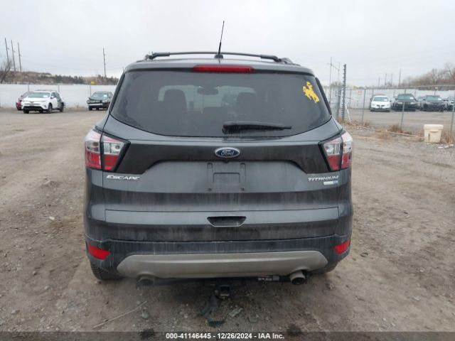 1FMCU9J94HUC13309 Ford Escape Titanium