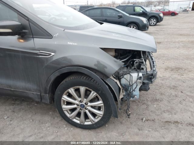 1FMCU9J94HUC13309 Ford Escape Titanium