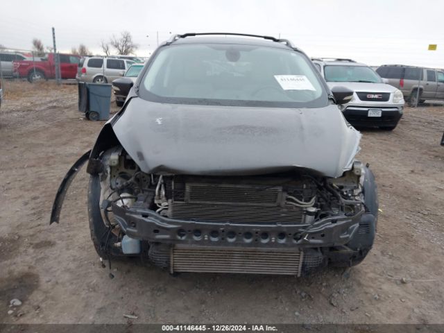 1FMCU9J94HUC13309 Ford Escape Titanium