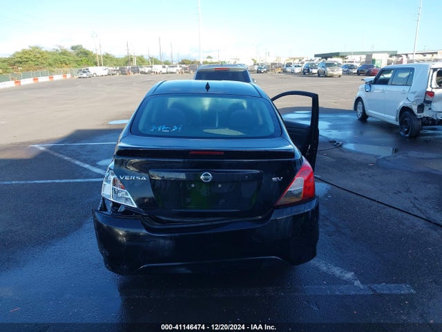 3N1CN7AP9HL815088 Nissan 2017