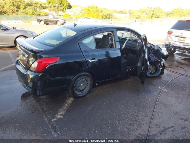 3N1CN7AP9HL815088 Nissan 2017