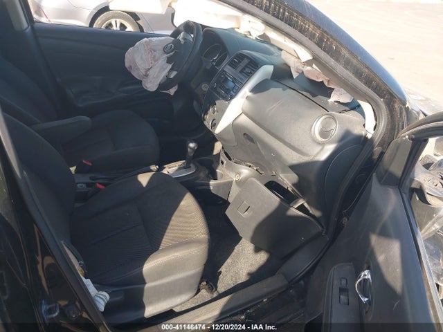 3N1CN7AP9HL815088 Nissan 2017