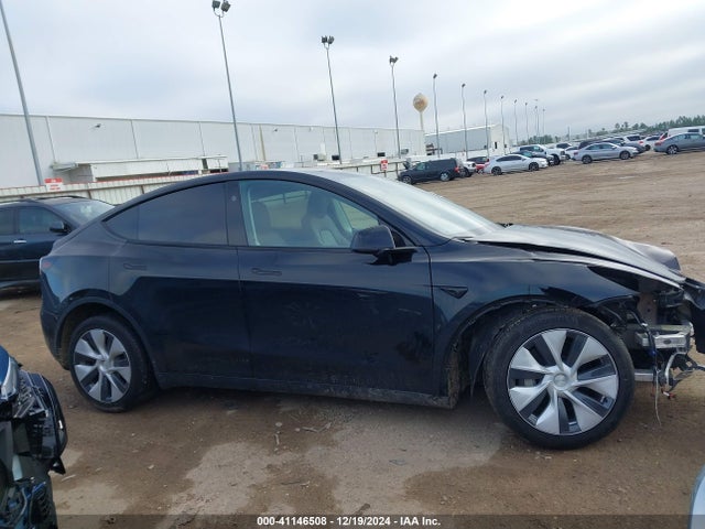 Продажа на аукционе авто 2024 Tesla Model Y Rwd, vin: 7SAYGDED4RF042898, номер лота: 41146508