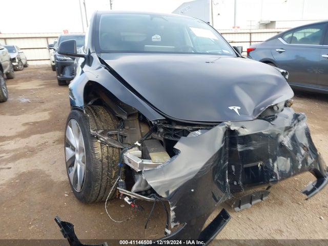 2024 TESLA MODEL Y 7SAYGDED4RF042898 Photo 5