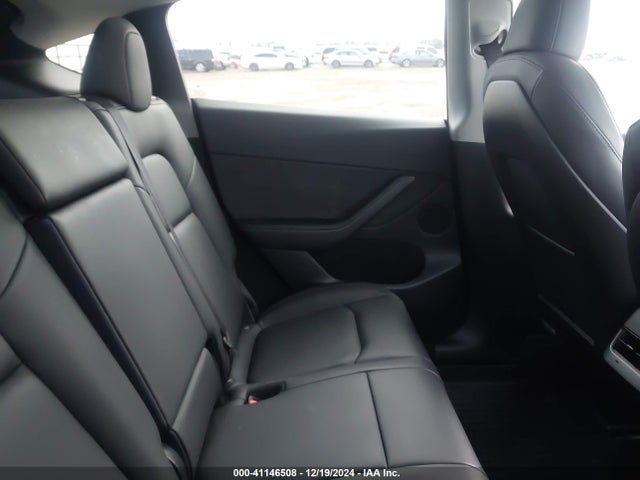 2024 TESLA MODEL Y 7SAYGDED4RF042898 Photo 7
