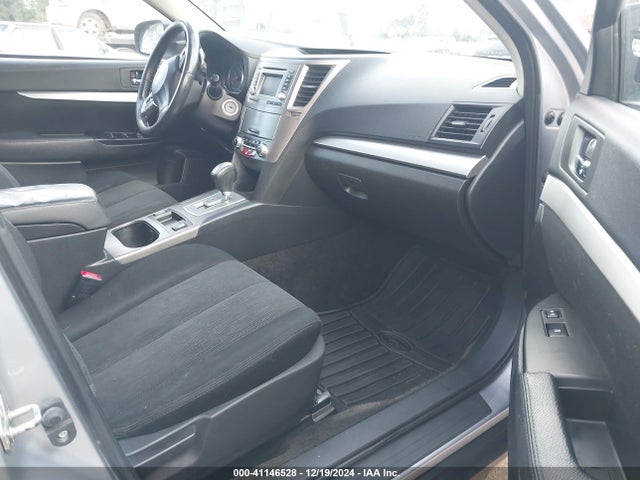 Subaru Outback 2.5i Premium 2014 4S4BRCCC0E3315162 Image 5