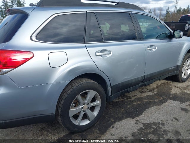 Subaru Outback 2.5i Premium 2014 4S4BRCCC0E3315162 Image 6