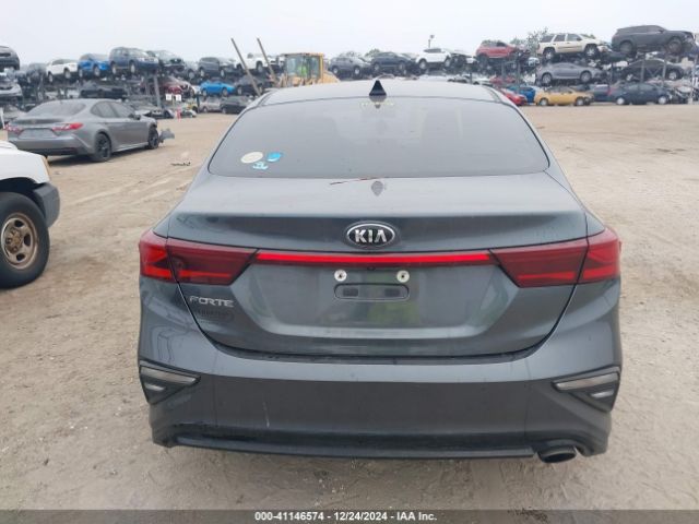 3KPF24AD3KE111262 KIA Forte Lxs