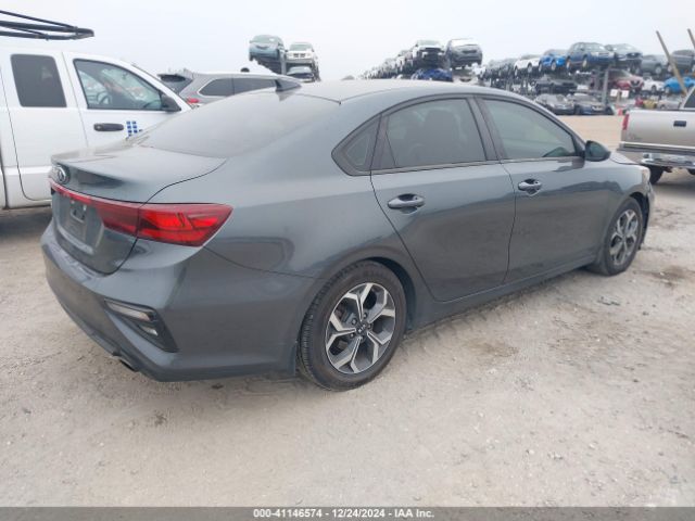 3KPF24AD3KE111262 KIA Forte Lxs