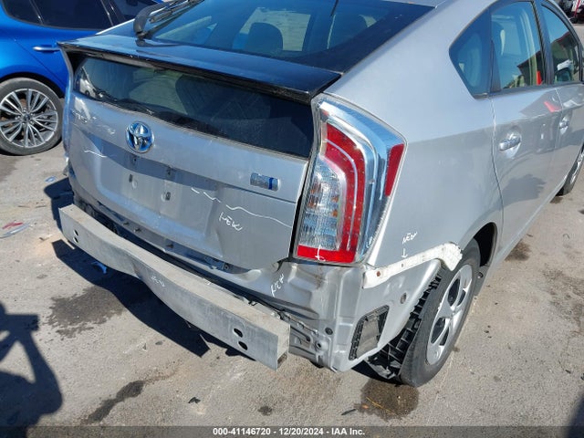 Toyota Prius Two 2014 JTDKN3DU1E0370146 Image 18