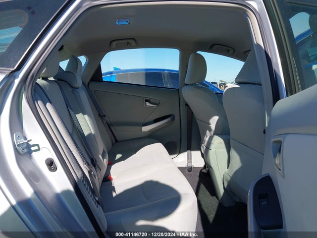 Toyota Prius Two 2014 JTDKN3DU1E0370146 Image 8