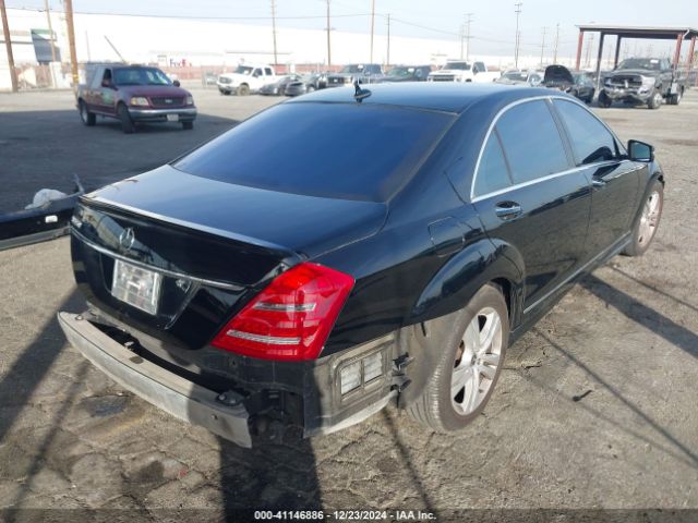 2010 MERCEDES-BENZ S 550 WDDNG7BB7AA342023 Photo 3