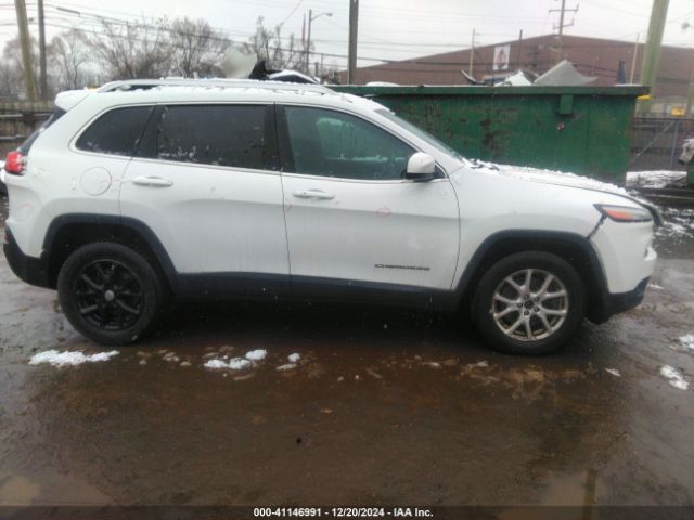 1C4PJMCB5FW509555 Jeep Cherokee North