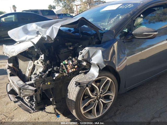 KNAFZ5A30G5634845 KIA FORTE SX