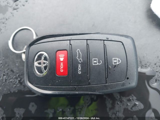 JTDADABU4R3015000 Toyota Prius Limited Awd-e