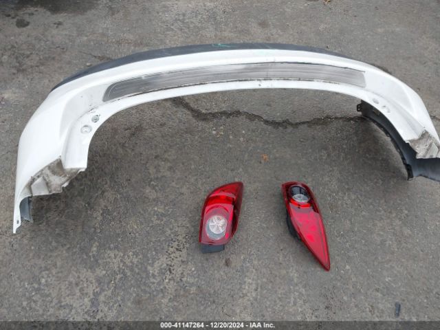 JM1BM1L79G1324337 Mazda Mazda3 I Touring