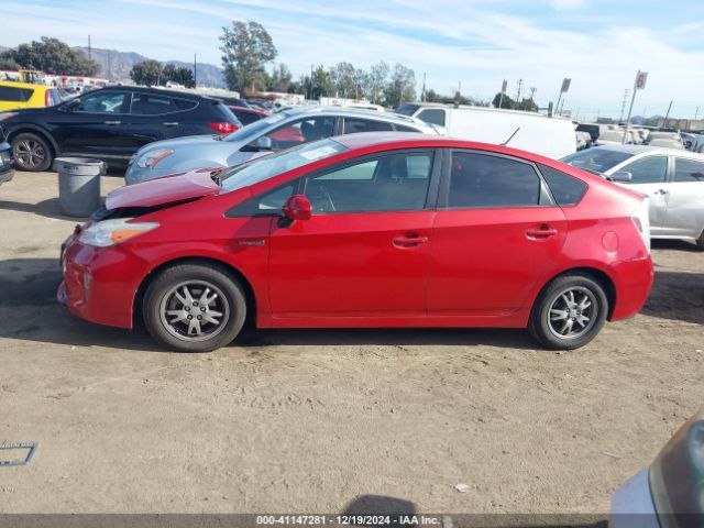 JTDKN3DU3F1997782 Toyota Prius Two