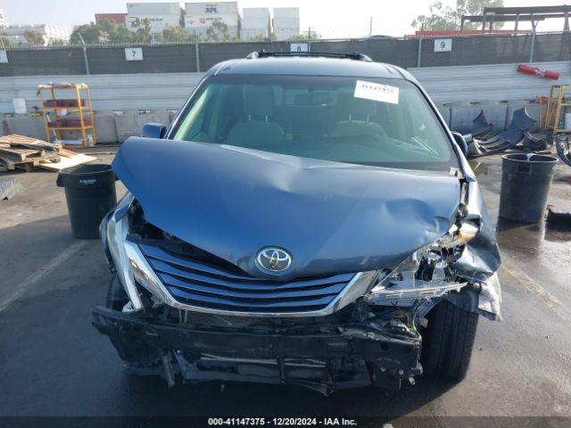 5TDKZ3DC7HS875279 Toyota Sienna Le 8 Passenger
