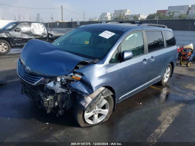 5TDKZ3DC7HS875279 Toyota Sienna Le 8 Passenger