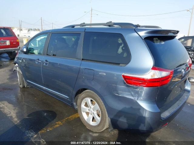 5TDKZ3DC7HS875279 Toyota Sienna Le 8 Passenger