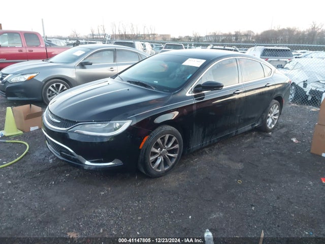 Chrysler 200 C 2015 1C3CCCCB5FN557876 Image 2
