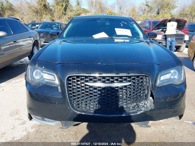 Chrysler 300 Touring 2019 2C3CCAAG3KH676001 Image 6