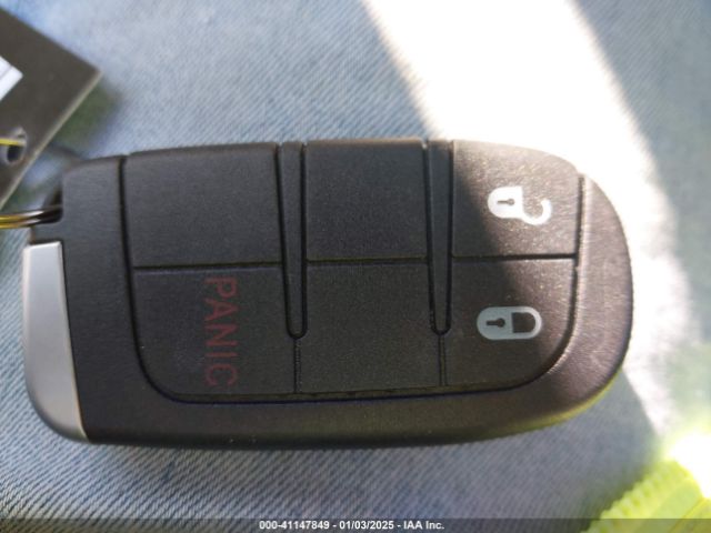 3C4PDCGB2HT617507 Dodge Journey Crossroad Plus