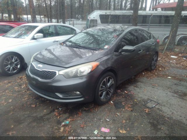 KNAFX4A8XE5077225 KIA FORTE EX
