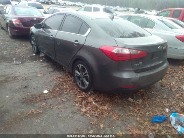 KNAFX4A8XE5077225 KIA FORTE EX