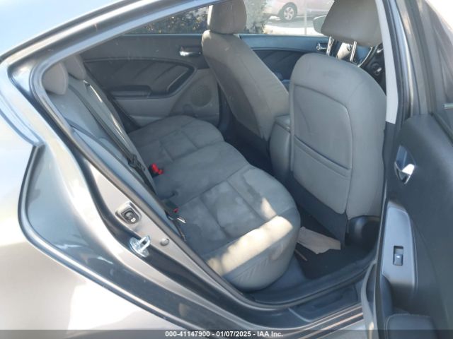 KNAFX4A8XE5077225 KIA FORTE EX