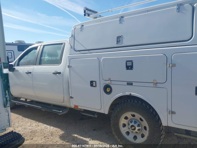 1GC1YLE77NF182434 Chevrolet Silverado 2500hd 4wd  Long Bed Wt
