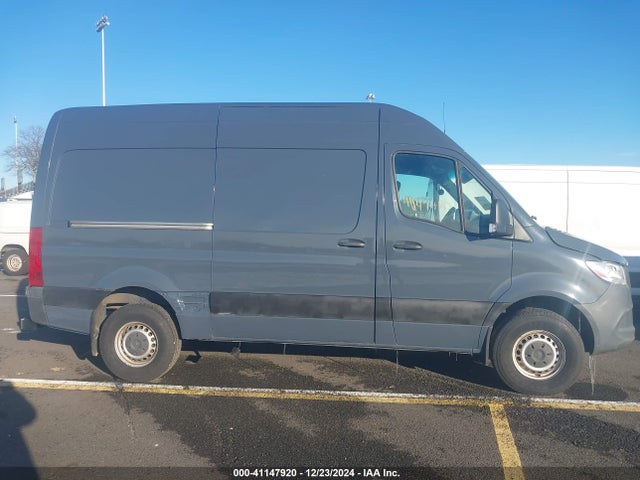 WD4PF0CD1KP103259 Mercedes-Benz Sprinter 2500 High Roof V6/standard Roof V6