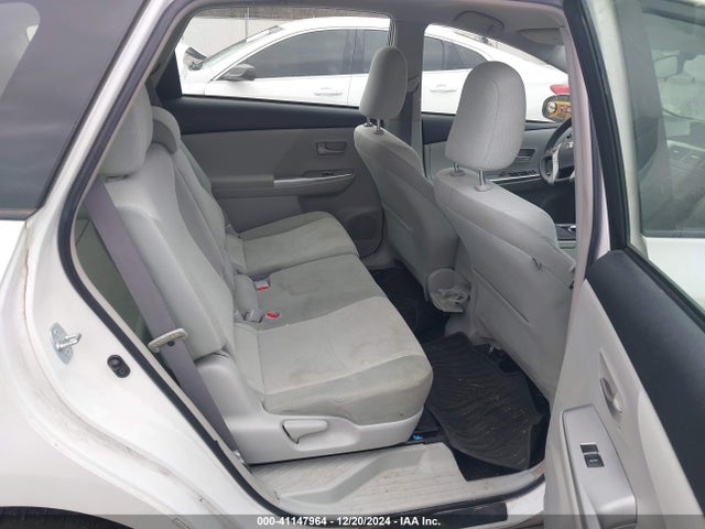 Toyota Prius V Two 2014 JTDZN3EU3E3331117 Image 8
